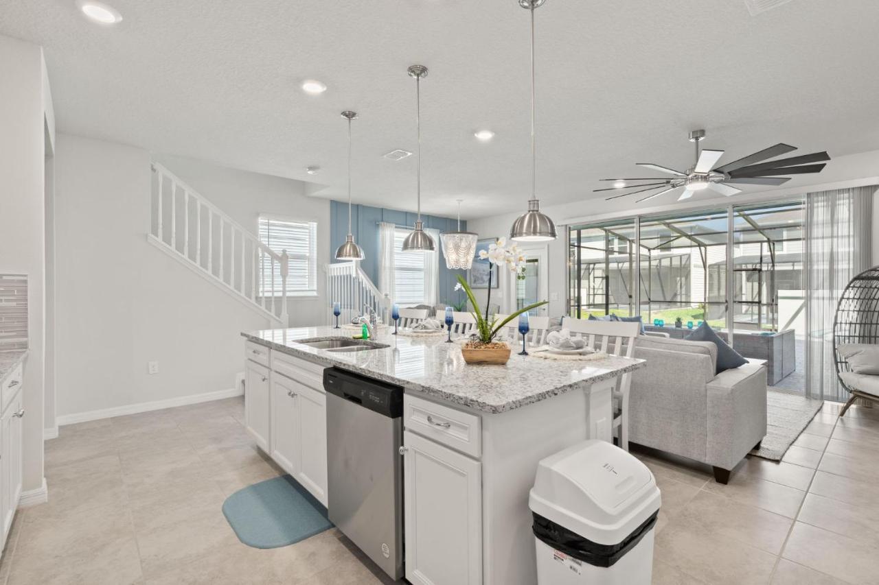 New To Market New Construction 5 Bed Retreat In World Famous Windsor Island Davenport Exteriér fotografie